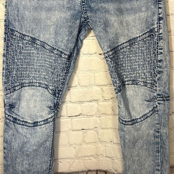 True Religion Geno Relaxed Slim Stonewashed Acid Jeans size 30 World Tour - Picture 3 of 13